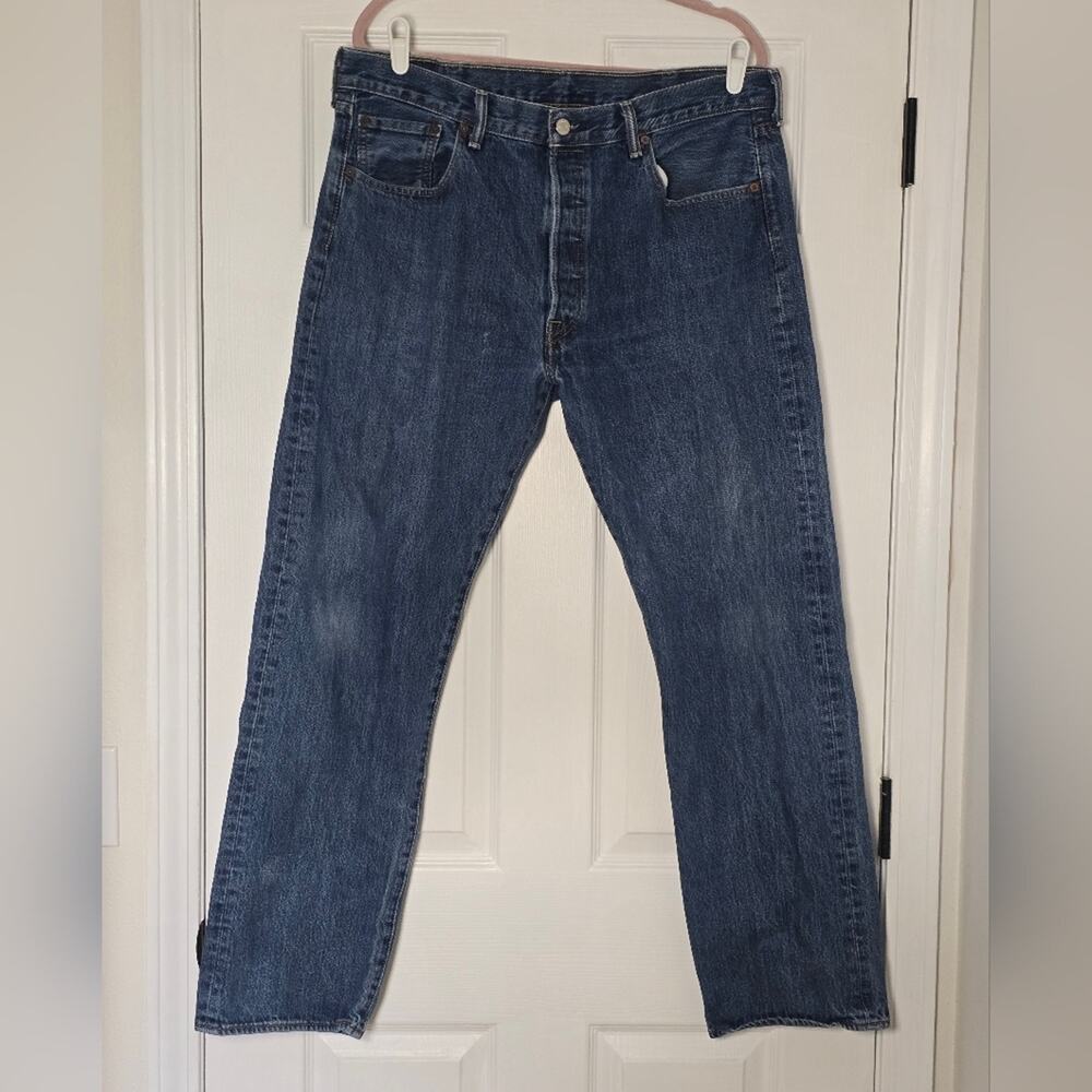 Levi’s 501 Straight Leg Jeans Blue Denim Button Fly Classic Vintage Fit W38 L32